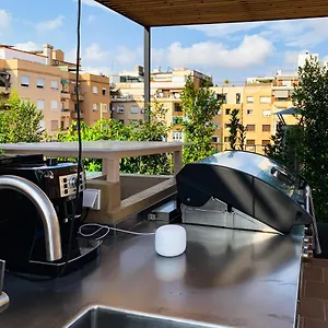 https://exclusive-penthouse-with-urban-roof-garden.catalonia-hotels.com